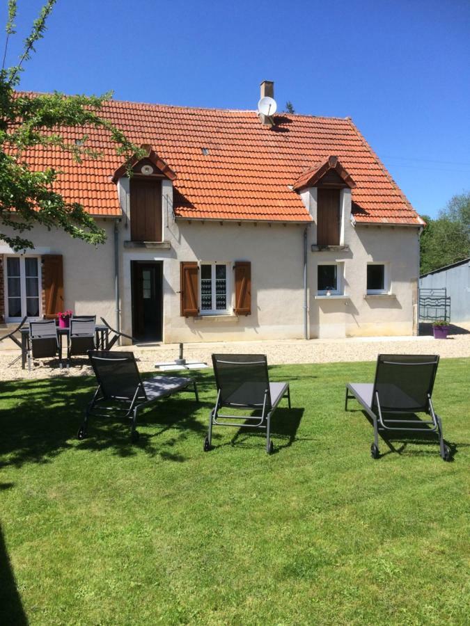 GITE DE FRANCE A l'essentiel Sidiailles Extérieur photo